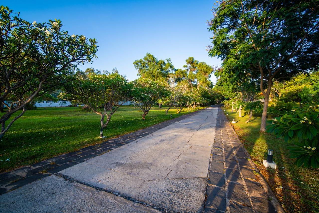Fleur De Lys Resort & Spa Long Hai Exteriör bild